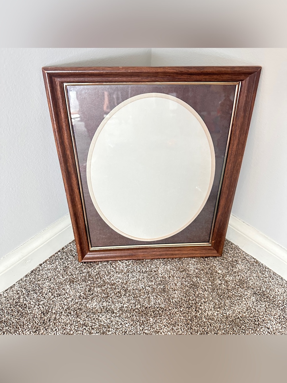 Vintage wood 12.5x15” frame with oval mat